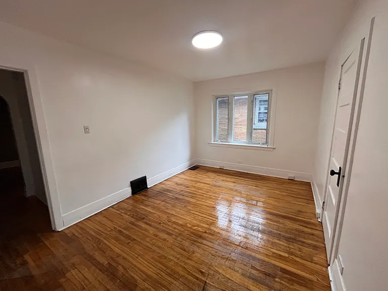 415 Eva Ave — Photo 13
