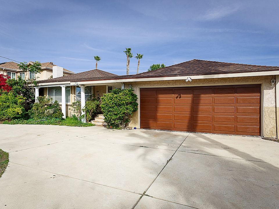 1st image of 10444 De Soto Ave