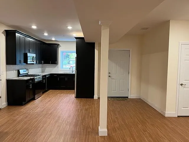 11 Prospect St #1 — Photo 6