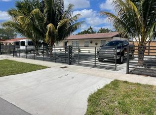 4361 NW 207th Dr, Miami Gardens, FL 33055