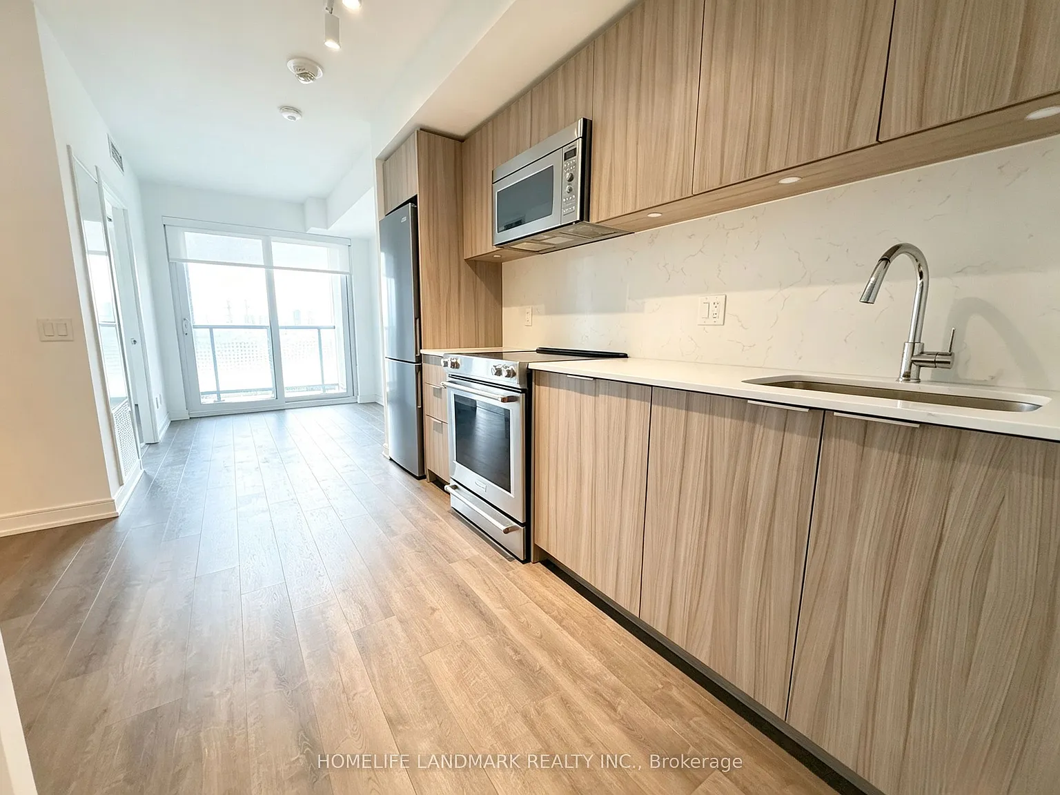 1 bed, $2,300 — Photo 3