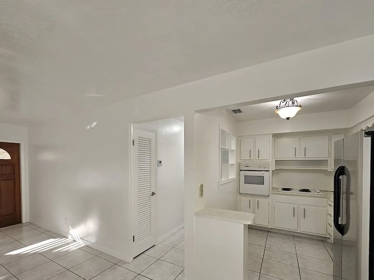 2617 Lincoln St Hollywood, FL 33020 — Photo 1