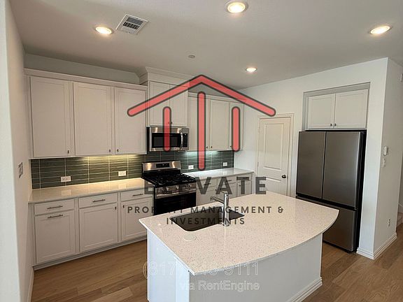 3rd image of 724 4th St