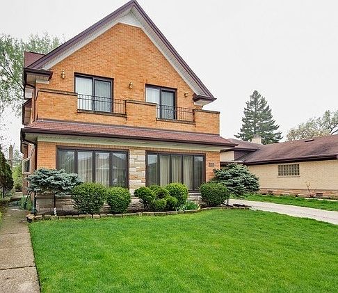 1st image of 3933 Loyola Ave