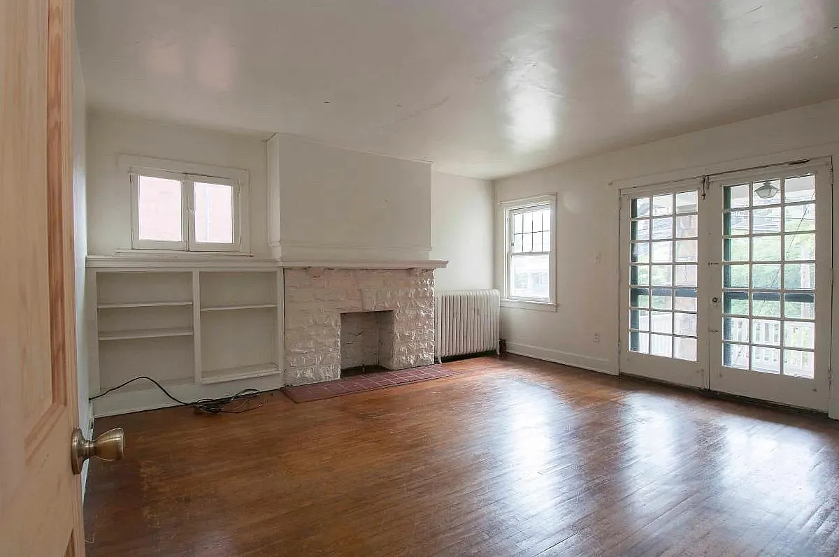 2 bed, 1000 sqft, $1,495 — Photo 1
