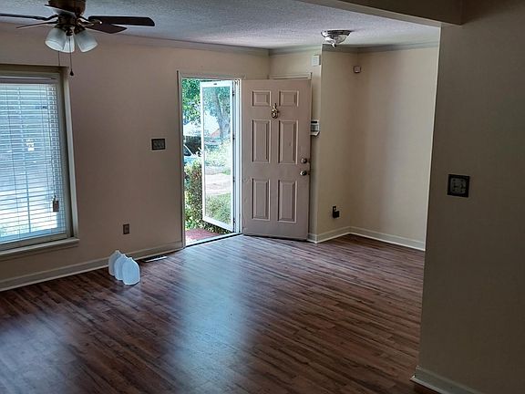 3rd image of 309 Sunridge Dr #309