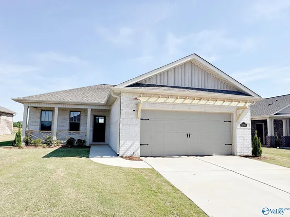 1030 Maplehurst St, Decatur, AL 35603