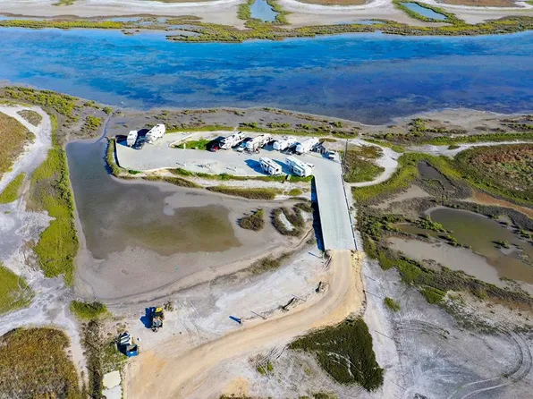 2707 N Business Highway 35, Aransas Pass, TX 78336