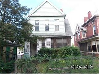 1st image of 1023 Laird Ave