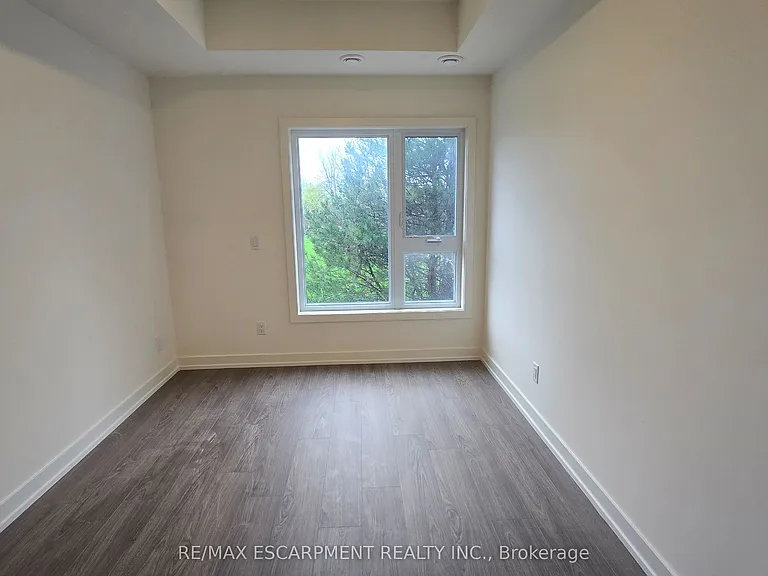 16 Melbourne Ave #210B — Photo 23