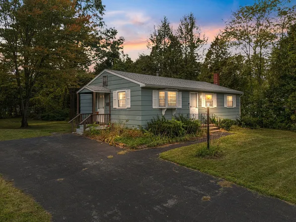 30 Riverlawn Avenue, Rochester, NH 03868