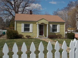 100 Chestnut St, Middleburg, VA 20117