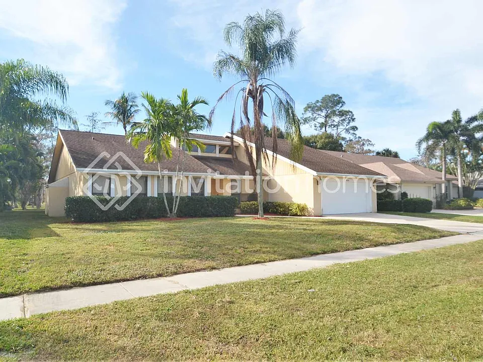 838 Ivy Dr