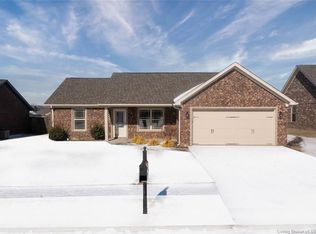 13827 Deerfield Xing, Memphis, IN 47143