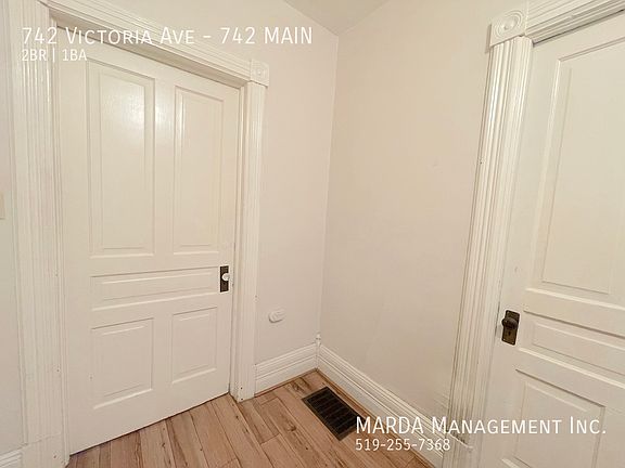 2nd image of 742 Victoria Ave #742