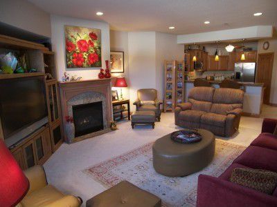 17490 Crest Hill Dr, Brookfield, WI, 53045