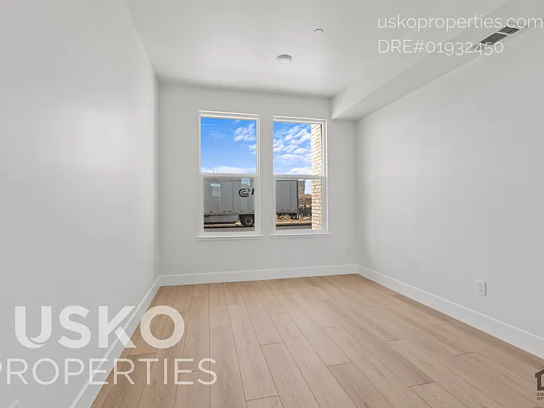 4831 Chippendale Dr #A — Photo 3