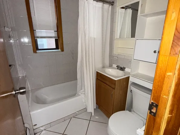 177 West 48th Street image 6 of 7