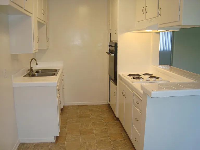 11628 Bellflower Blvd — Photo 11