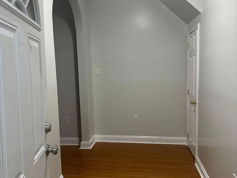 2448 Lakeview Ave #2 — Photo 8