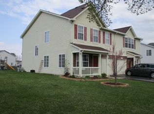 1459 Red Top Ln, Minooka, IL 60447