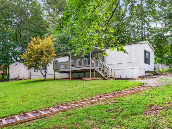 7057 Waterview Ln, Radford, VA 24141