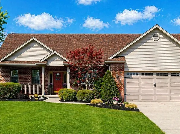 8529 Indian Lake Dr, Findlay, OH 45840
