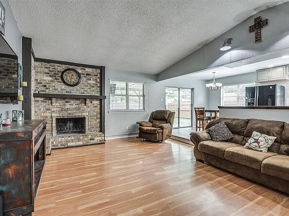 4th image of 5701 Bonner Dr