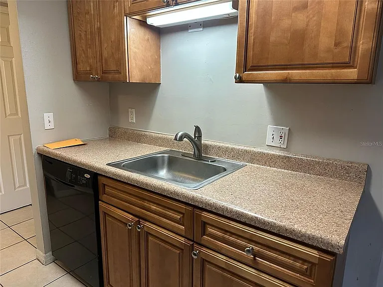 1695 Lee Rd #B114 — Photo 4
