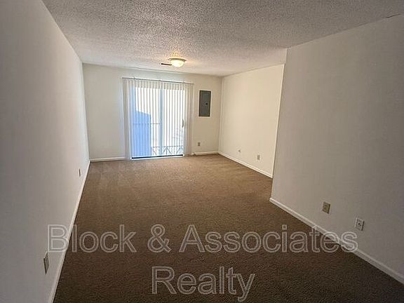2nd image of 605 Sunset Ave #12