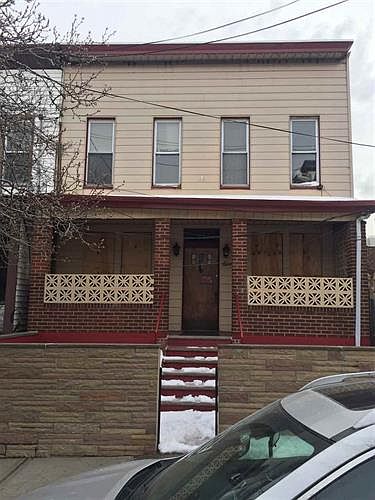 Building Photo 4