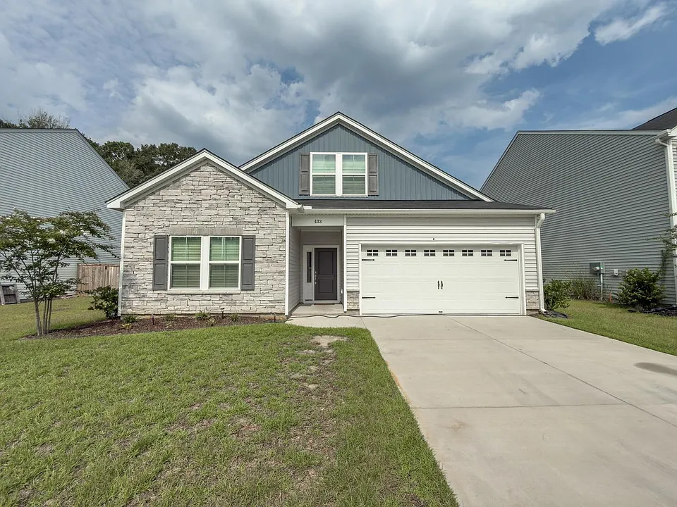 433 Lundby Dr