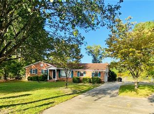 900 Fremont Cir, Fayetteville, NC 28311