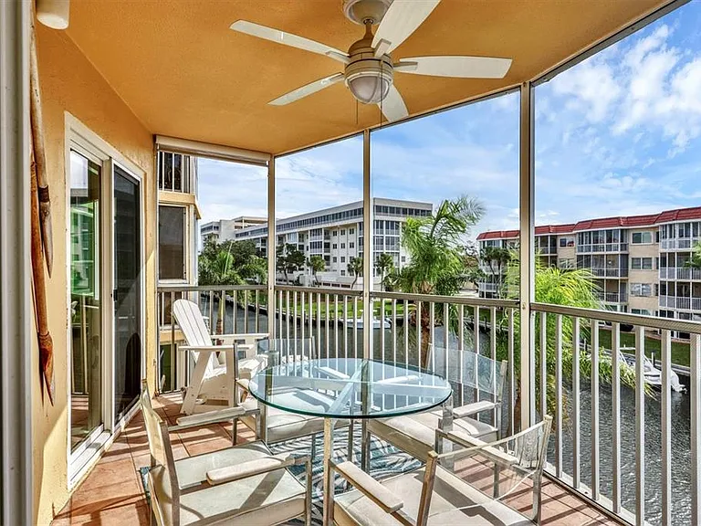 1250 N Portofino Dr #303 — Photo 22
