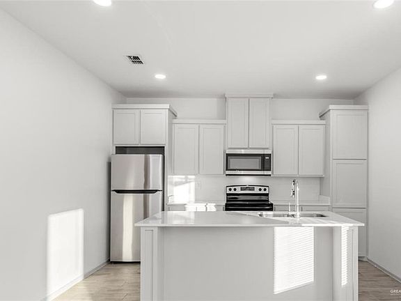 4th image of 1308 Sucre Dr #4