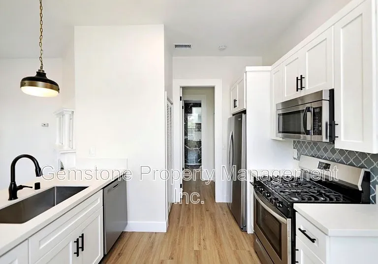 6250 Stewart St — Photo 29