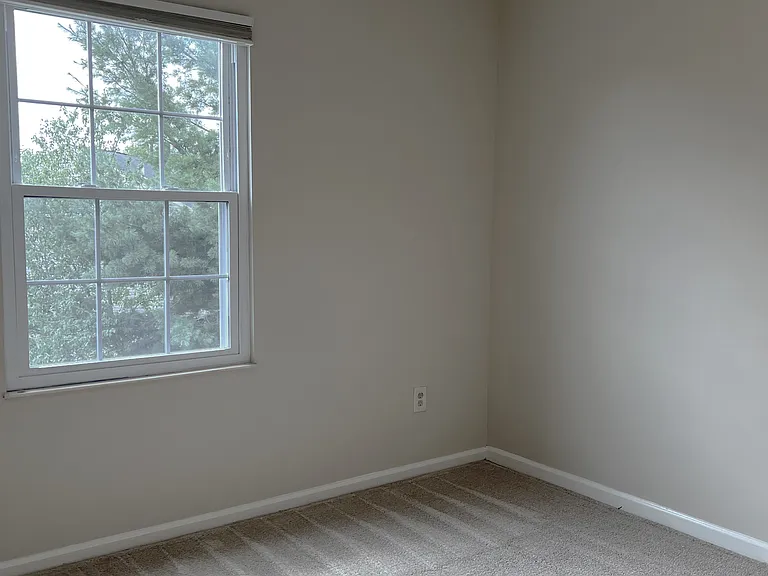 Guest bedroom 1