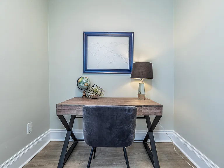 1 Kingswood Rd #1 — Photo 16