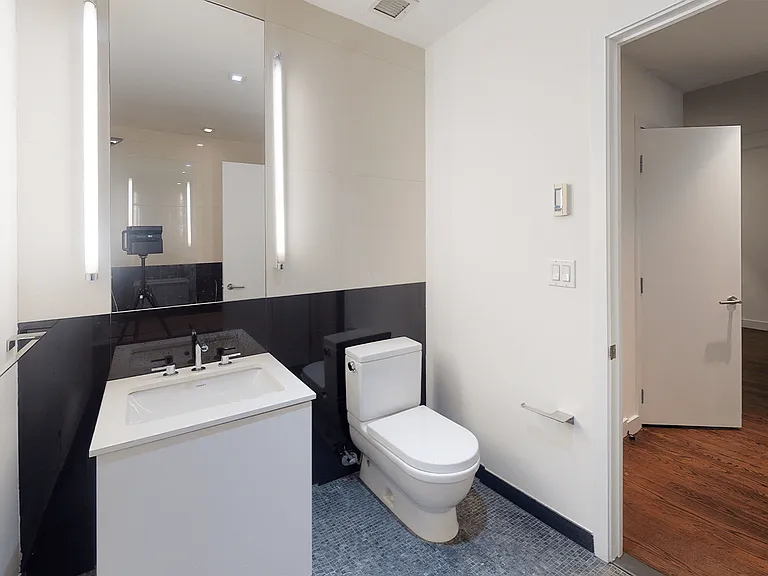 666 W End Ave #22B — Photo 7