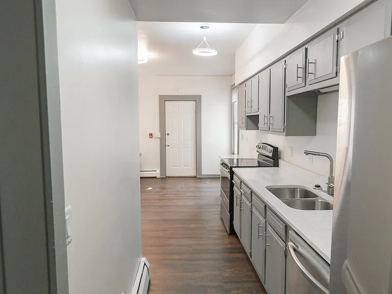 110-113 Stewart Ave — Photo 63