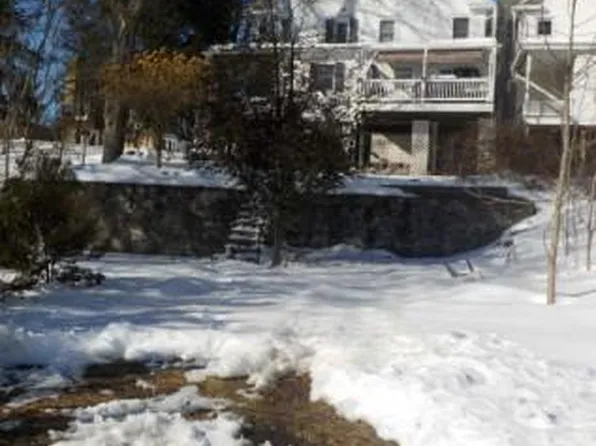 505 Thomas St, Stroudsburg, PA 18360