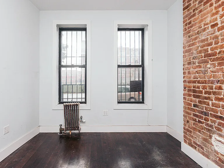 1426 Putnam Ave #1B — Photo 8
