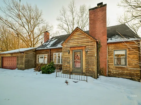 61 Mulligan Rd, Athens, OH 45701