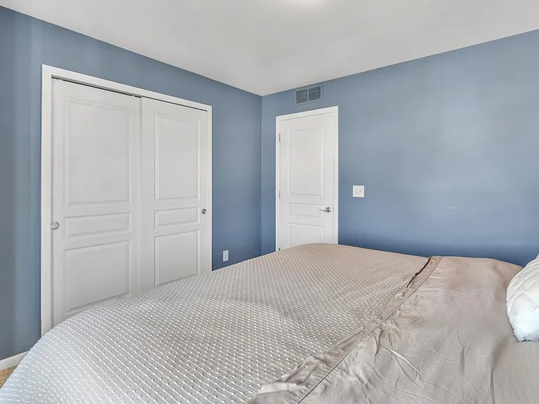 15745 Diamante Dr — Photo 46