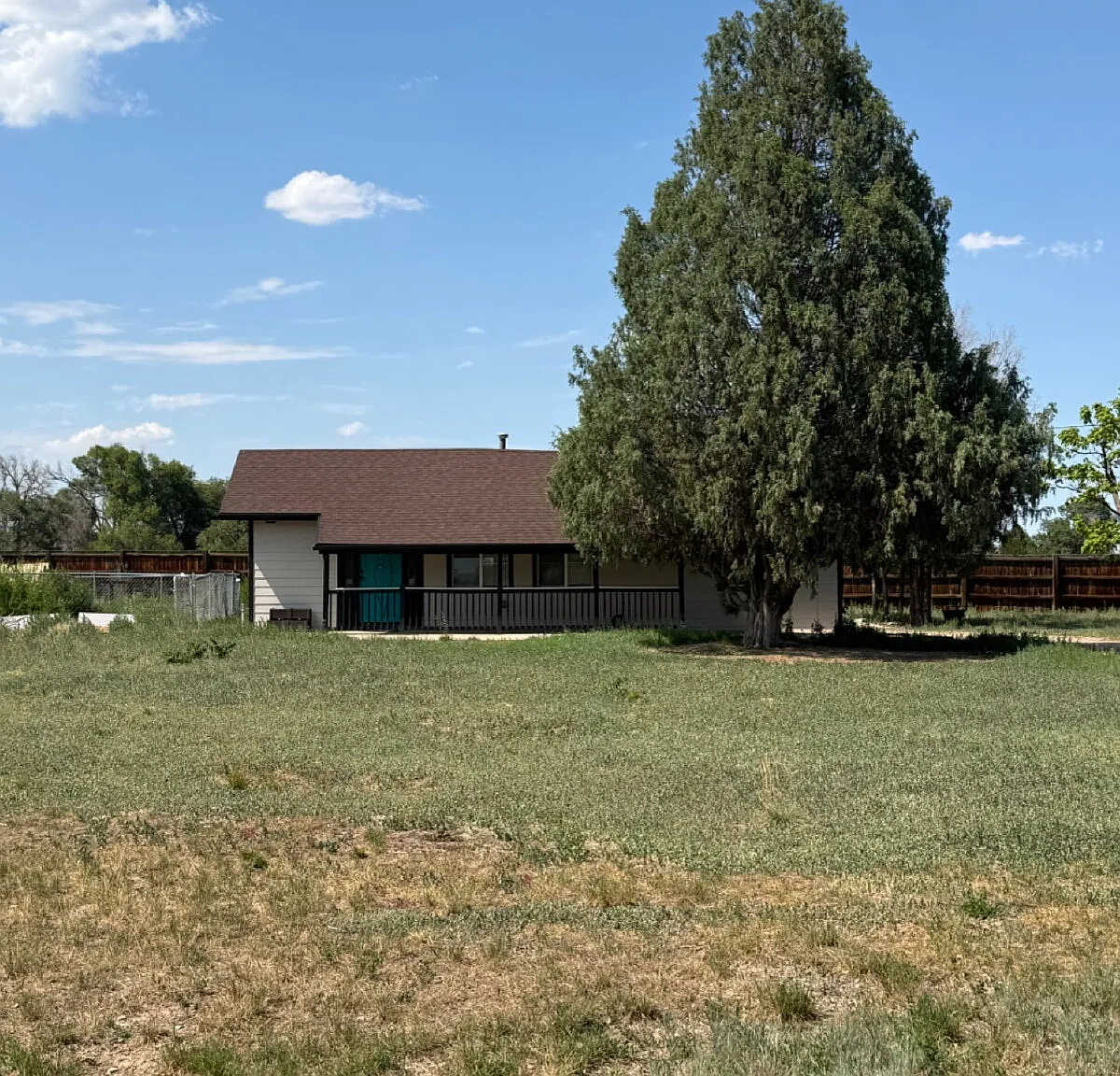 2 bed, 1.0 bath, 830 sqft, $2,100 — Photo 1