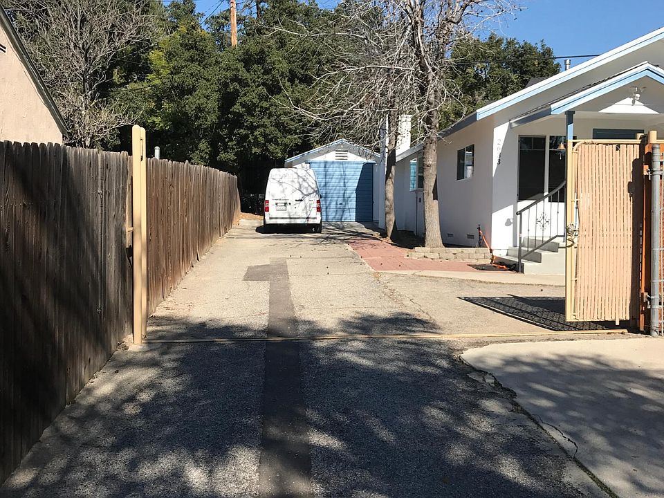 1st image of 2633 Altura Ave