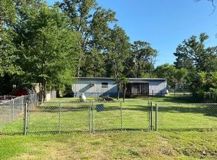 21561 Shady Trail Rd, Chandler, TX 75758