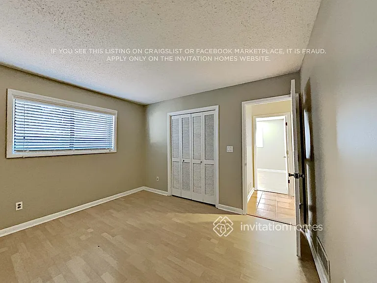 125 S Falcon Blf — Photo 14