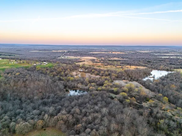 4380 North Rd, Porum, OK 74455