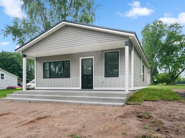202 S Sabina St, Mc Bain, MI 49657